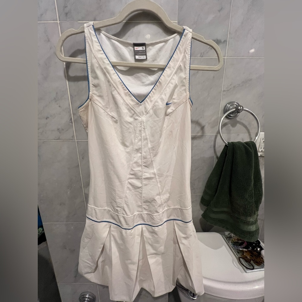 Nike women’s Dri-FIT tennis dress